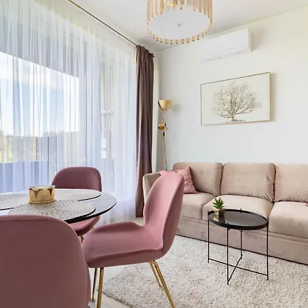 Upgrade Mano Jura No. 2, By Cohost Apartment