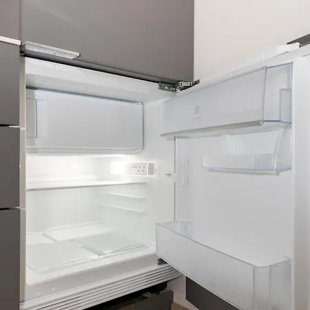 Upgrade Mano Jura No. 2, By Cohost Apartment *