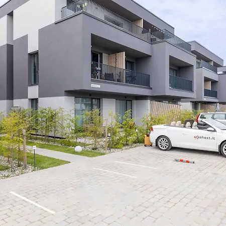 Upgrade Mano Jura No. 2, By Cohost Apartment *