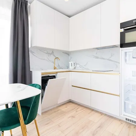 Upgrade Mano Jura No. 2, By Cohost Apartment *