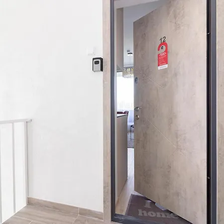 Apartment Upgrade Mano Jura No. 2, By Cohost *